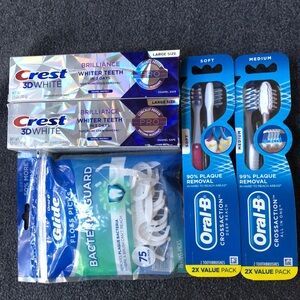 Crest 3D White Toothpaste:2 + Oral-B Toothbrush: 2  Oral-B Floss Picks: 1 = 5